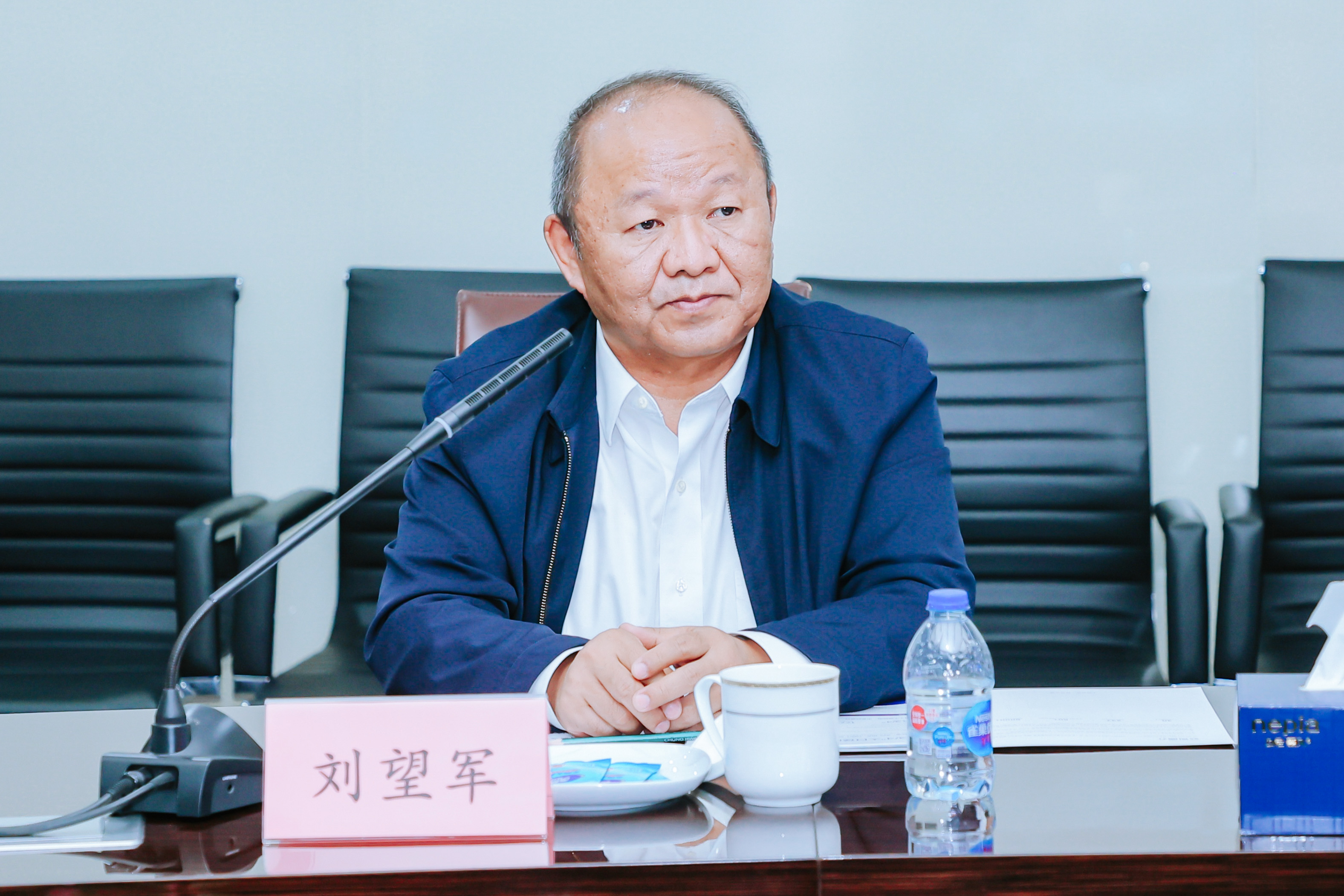 中國石化領導劉會友、張建闊一行蒞臨神開參觀考察(圖6) 中國石化領導劉會友、張建闊一行蒞臨神開參觀考察(圖6)